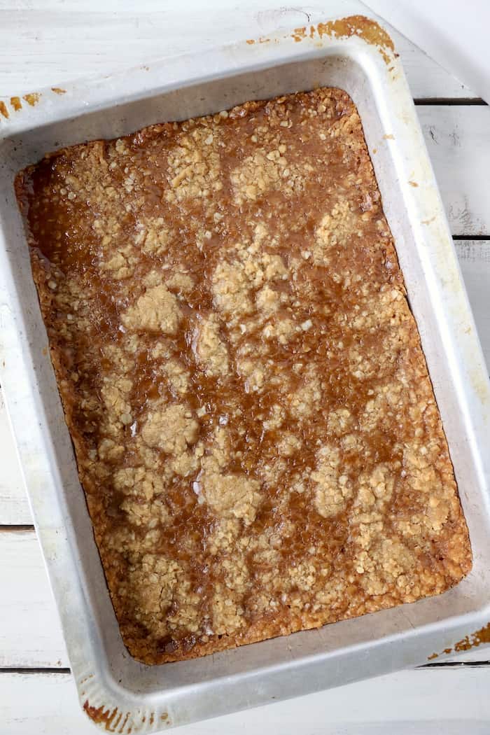 Caramel Crush Bars - This exquisite dessert will melt in your mouth and leave you begging for more! I bet you can't eat just one!