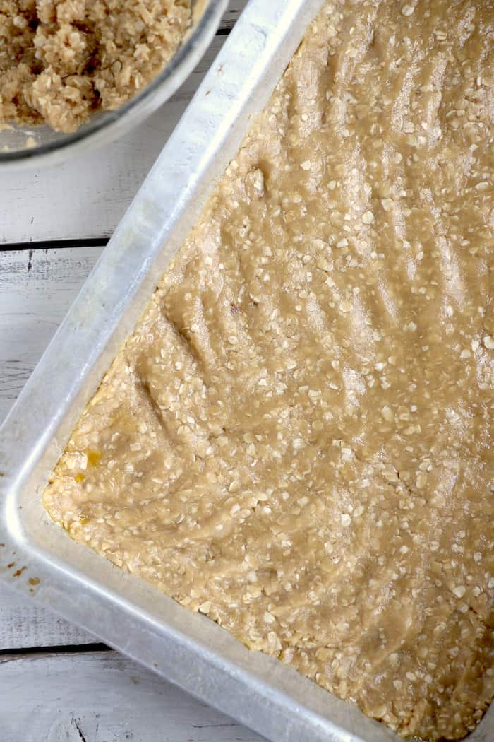 Caramel Crush Bars - This exquisite dessert will melt in your mouth and leave you begging for more! I bet you can't eat just one!