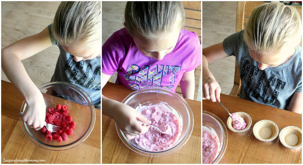Sweet, simple, and delicious, these Easy Fresh Fruit & Yogurt Mini Pies are packed with flavor and are sure to satisfied everyone's sweet tooth!