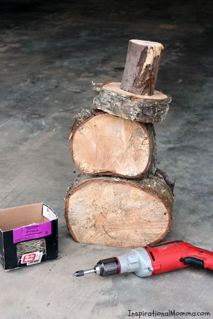 This DIY Log Snowman is so simple to make at a minimal cost. He is quite cute and is sure to create a festive winter wonderland!