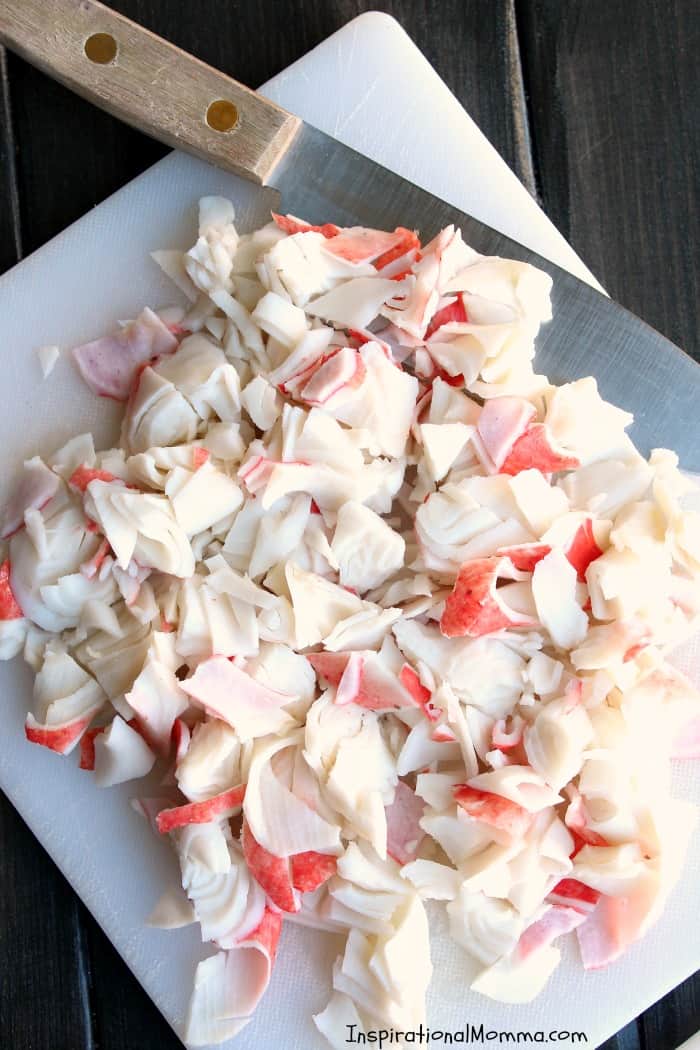 This Crab Alfredo Pasta is easy to make and even easier to enjoy! Sweet crab smothered in a creamy sauce served over a bed of pasta...absolutely delicious!