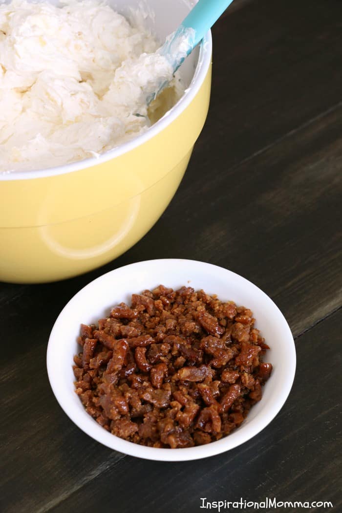 Creamy, crunchy, and so sweet! This Easy Creamy Pineapple Fluff is simple to make and will quickly be added to your list of favorites!