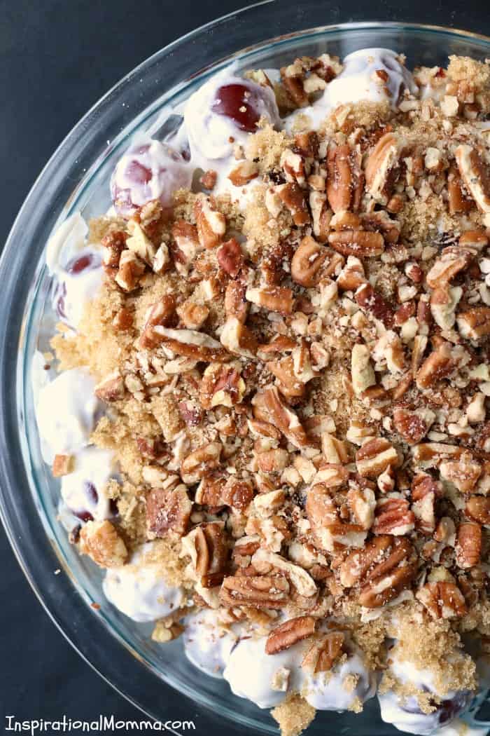 Easy Creamy Grape Salad is a sweet, flavorful dessert with just the right amount of crunch! Easy, creamy, and delicious...everyone will fall in love!
