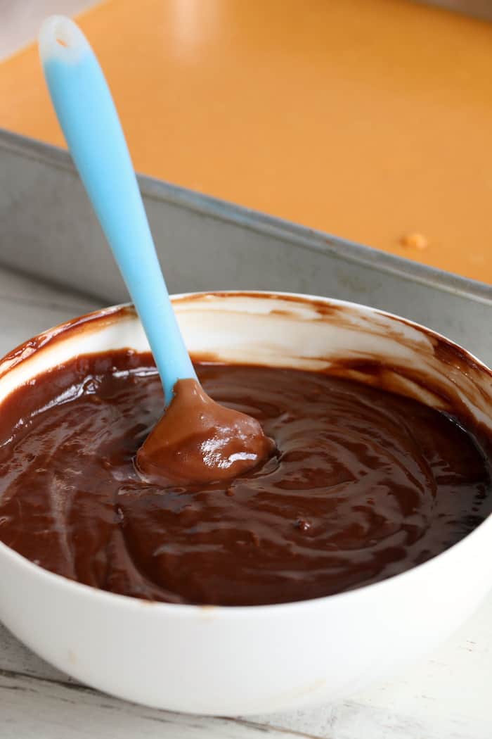 These Layered Caramel Brownies have it all. A chewy brownie crust and a gooey caramel middle, all finished off with a milk chocolatey top! #inspirationalmomma #caramelbrownies #layered #dessert #desserts #recipe #caramel #chocolate #brownies